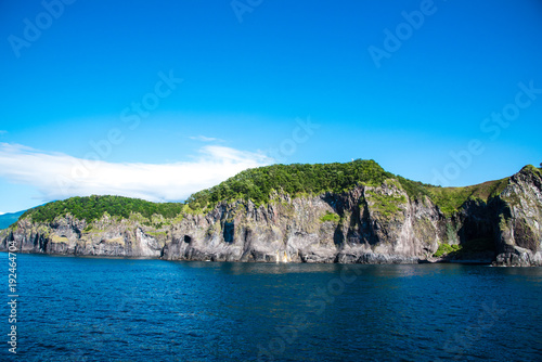 知床観光船からの景色　知床半島 © 幸達 竹内