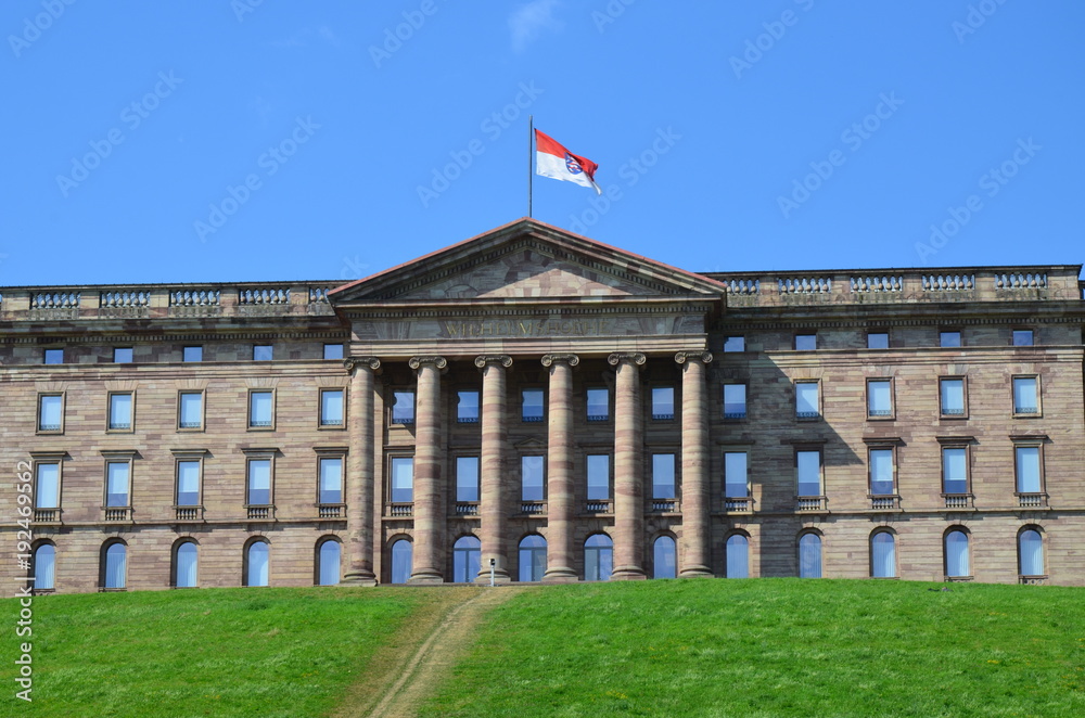 Fototapeta premium Park zamkowy Wilhelmshoehe w Kassel w Niemczech