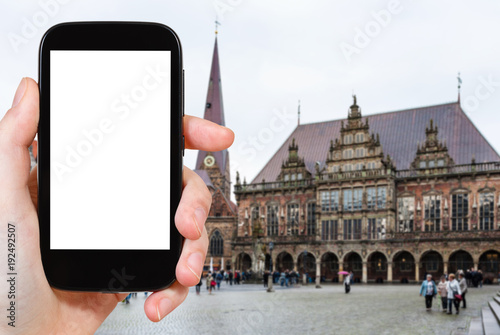 tourist photographs Town Hall on Bremer Marktplatz