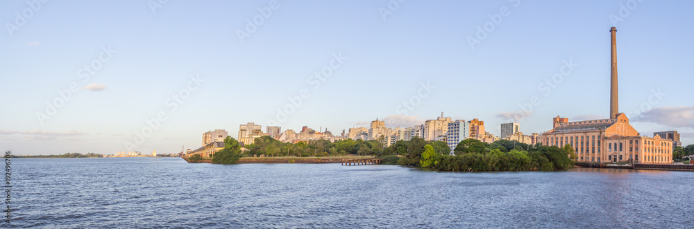Obraz premium Cityview with Gasometro and Guaiba Lake at sunset, Porto Alegre