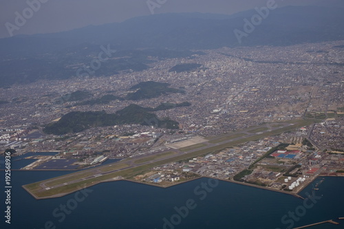 松山上空から見た松山空港