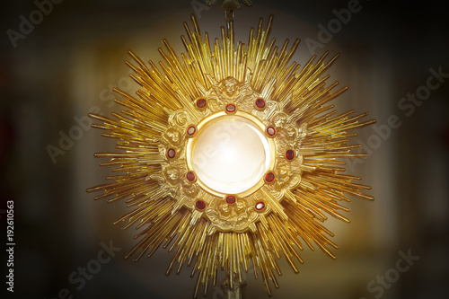 Fotografie Ostensorial adoration in the catholic church
