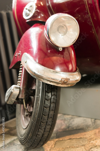 old car's headlight photo