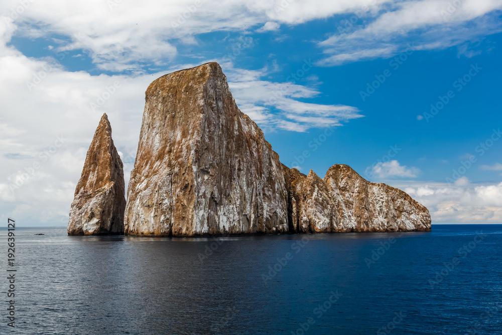 Sharp rock or islet called León Dormido