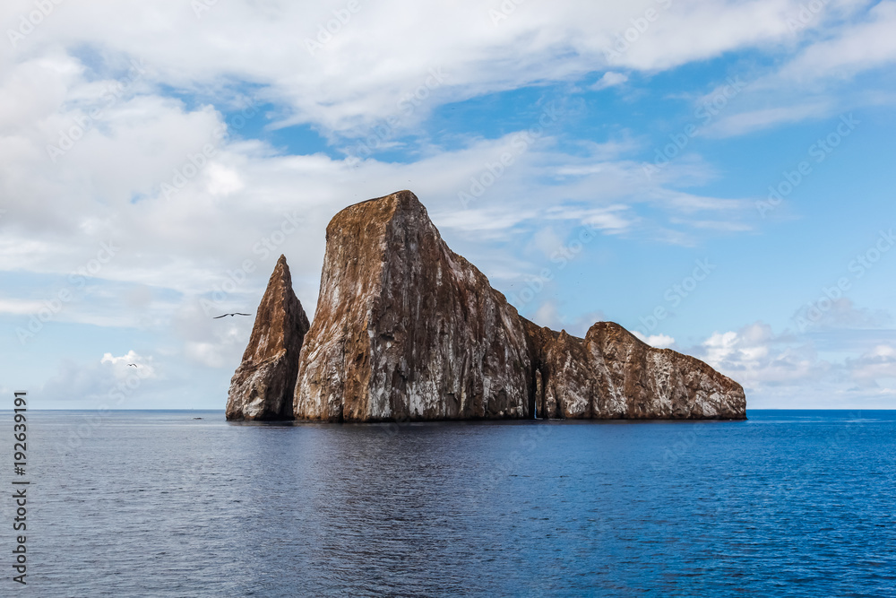 Sharp rock or islet called León Dormido
