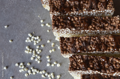 Fotografie Homemade chocolate bars with expanded millet gruel in three colors