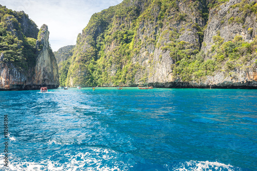 Ko Phi Phi Le is the second largest island of the archipelago of of the Phi Phi islands. The island consists of a ring of steep limestone hills surrounding two shallow bays © ksl