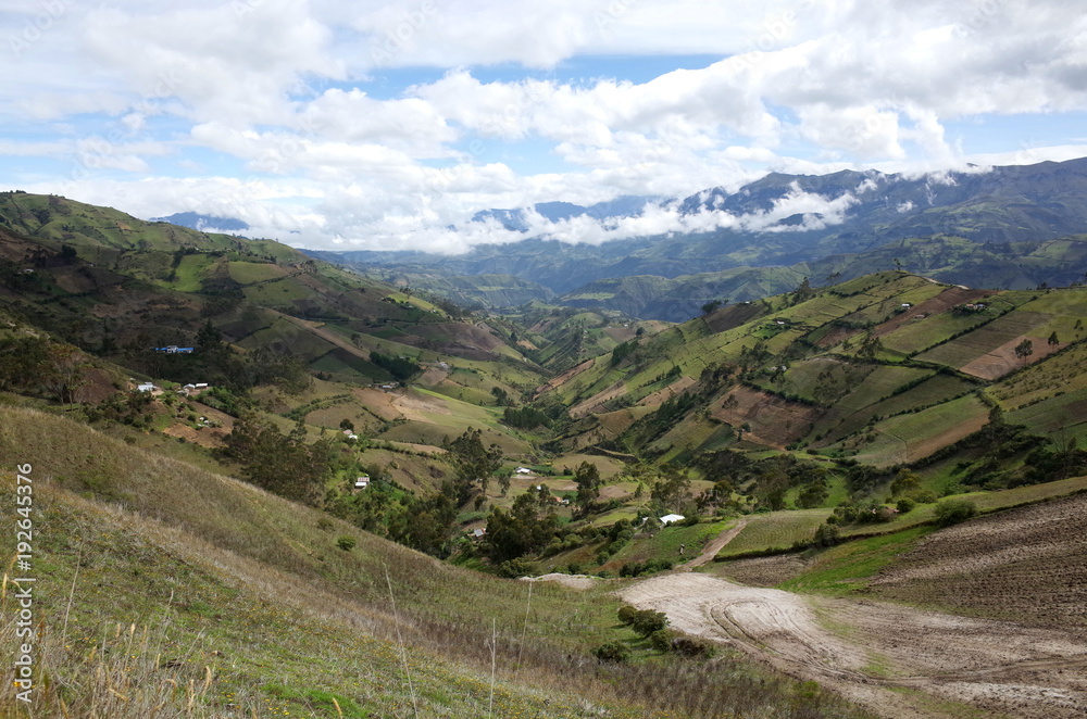 A spectacular view of the Ecuadorian Andes hiking the Quilotoa Loop