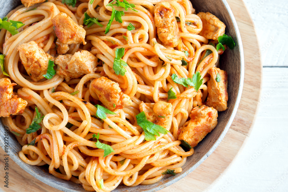 Chicken spaghetti pasta with tomato sauce Chicken spaghetti pasta with tomato sauce