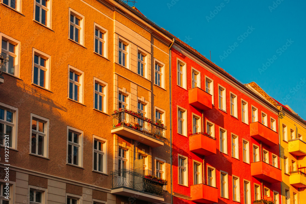 Naklejka premium colorful houses at friedrichshain, germany