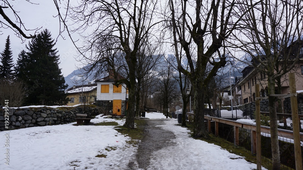 custom made wallpaper toronto digitalSchwaz Tirol Österreich, Lahnbach und Lahnbachallee, Bach und Wasserkanal im Winter