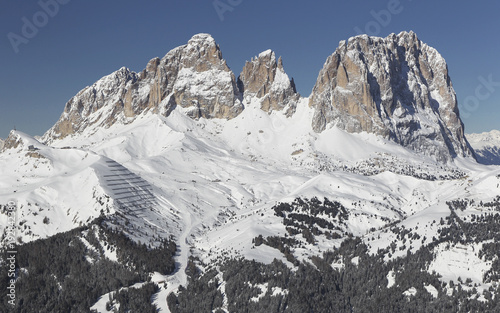 Platt- und Langkofel in den Dolomiten photo