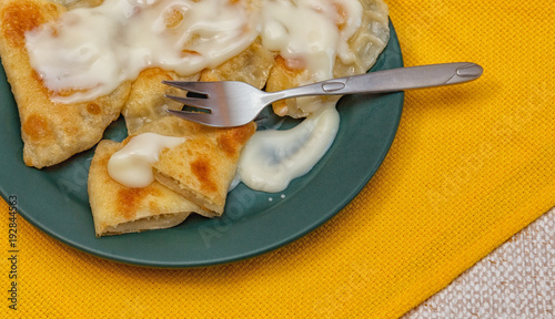 Dumplings with white cheese