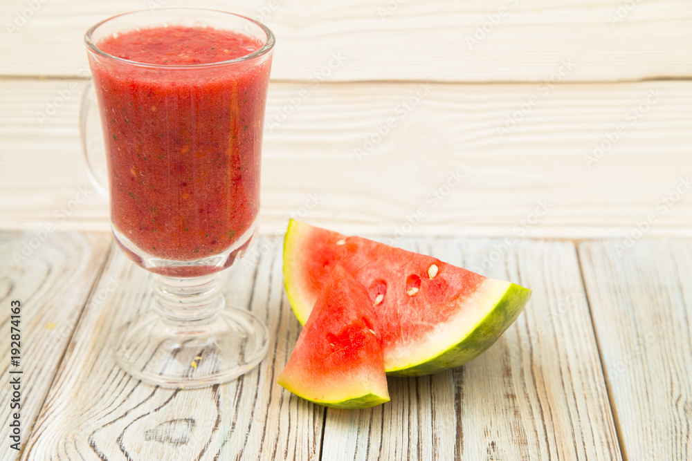 Fresh fruit and vegetable smoothie Fresh fruit and vegetable smoothie