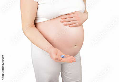 medicines for a pregnant woman © cunaplus