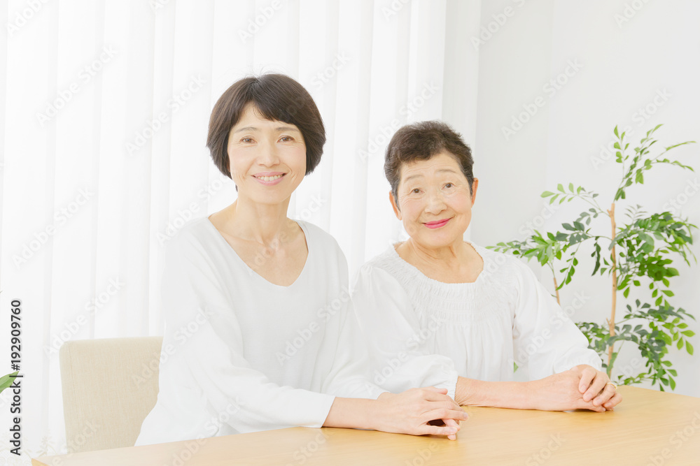 母娘 笑顔 母娘 笑顔