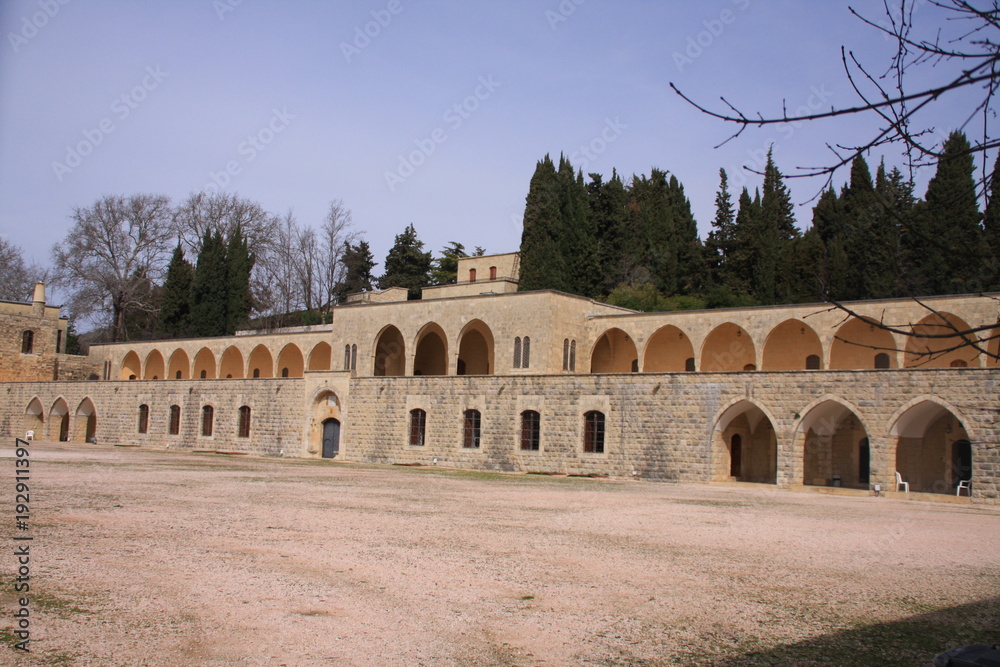 la cour du palais de Beiteddine