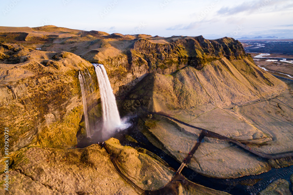 Φωτογραφία Aerial view of Seljalandsfoss, a popular waterfall for tourists to visit in Southern Iceland, a short drive from the capital, Reykjavic