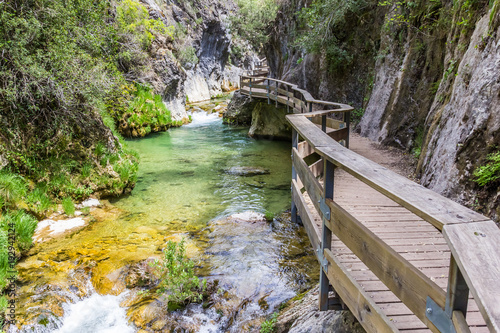 Obraz na płótnie Boardwalk through Cerrada de Elias gorge in Cazorla National Park w salonie