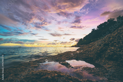 Fototapeta Naklejka Na Ścianę i Meble -  Beautiful landscape with colorful sunset on the sea.