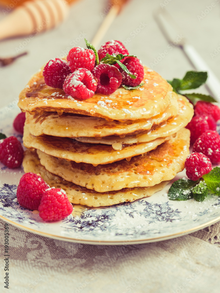 Tasty pancakes with strawberry Tasty pancakes with strawberry
