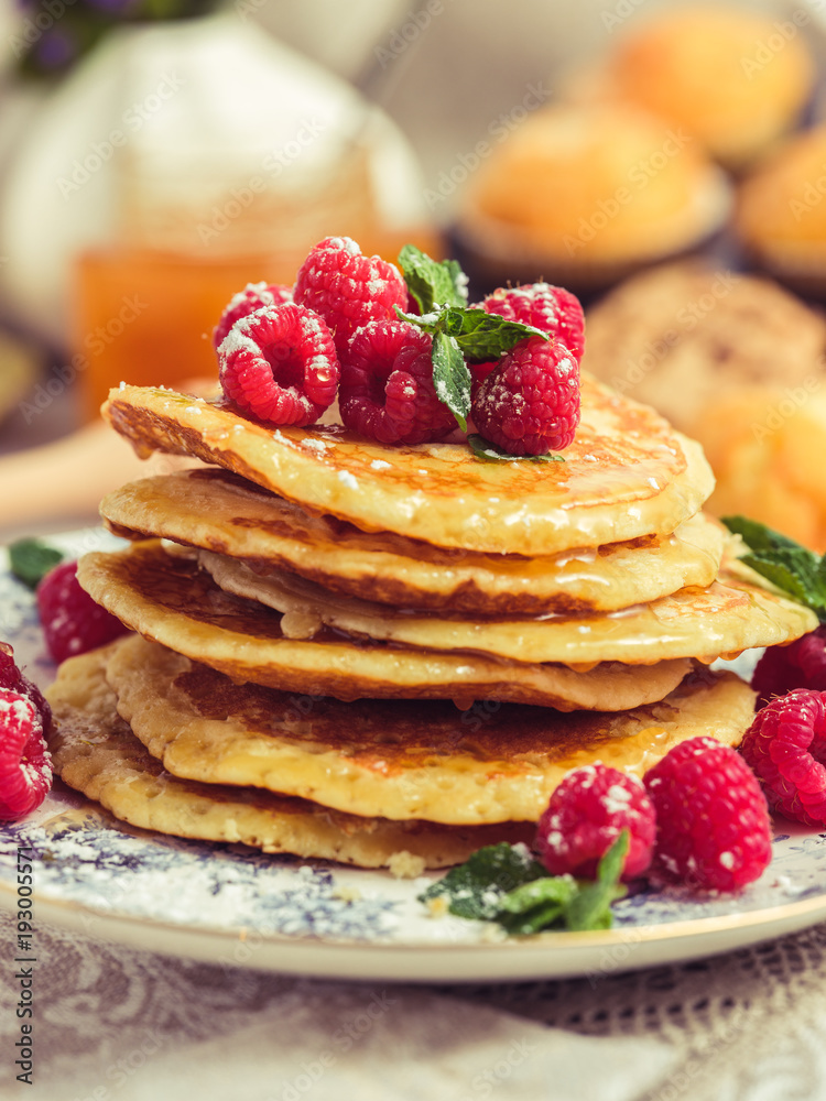 Tasty pancakes with strawberry Tasty pancakes with strawberry