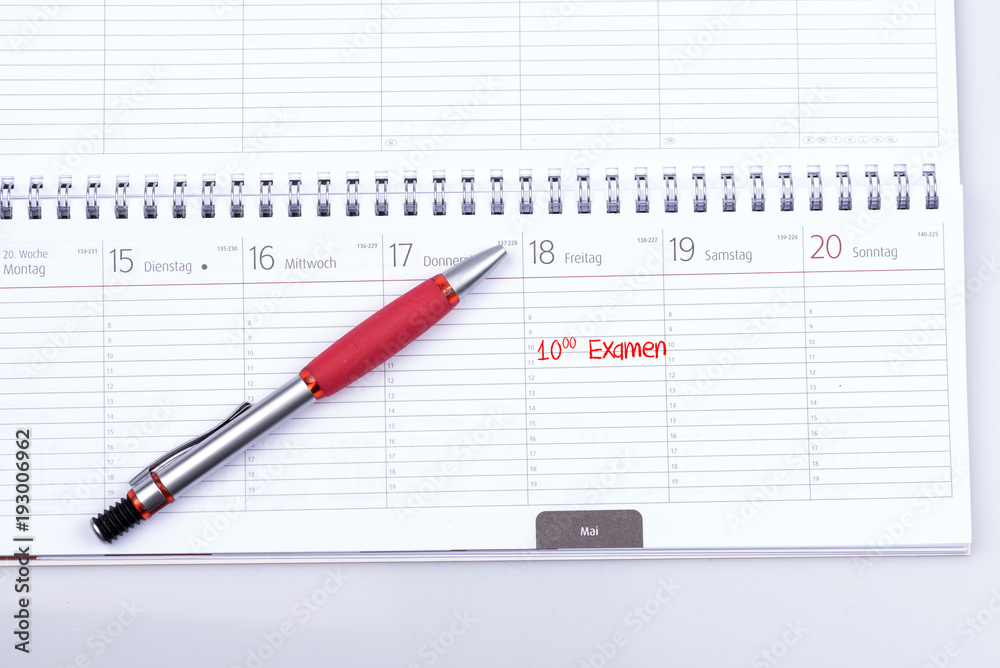 Kalender mit einem Eintrag zur Examen Prüfung Stock Photo | Adobe Stock