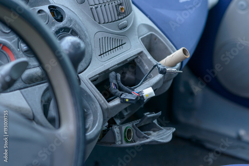 Steering wheel of a car with the cover off