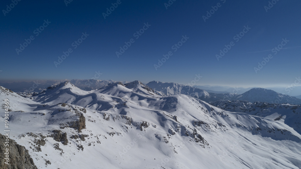 mountain peaks and mountain views of the taurus mountains