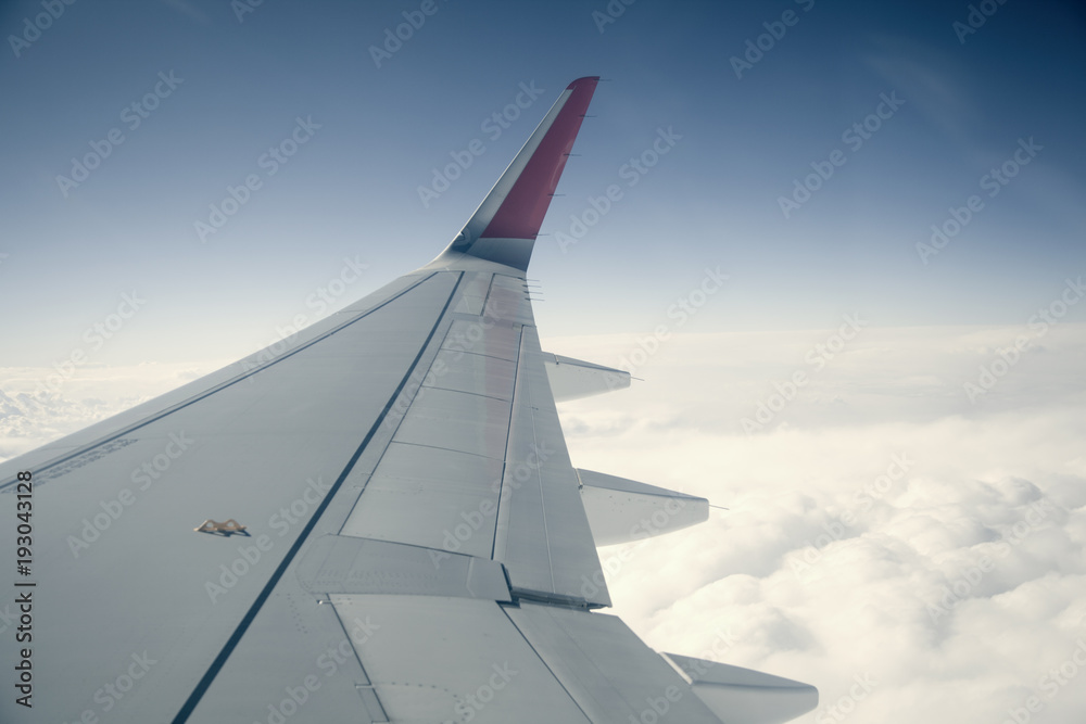 Fototapeta premium beautiful sky cloud view look through glass window plane