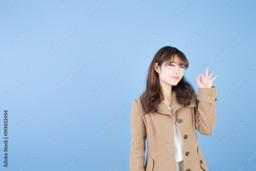 コート・女性(ブルーバック) コート・女性(ブルーバック)