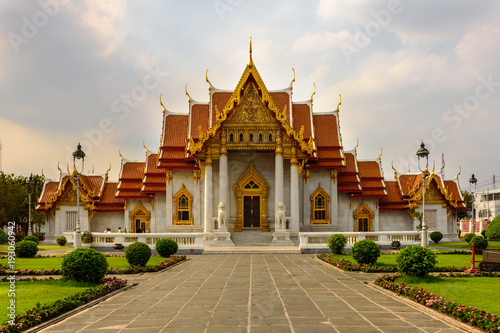 Benchamabophit Temple , Marble Temple in Bangkok Thailand © Yaya Ernst