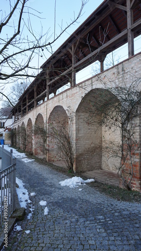 Dingolfing an der Isar Bayern Niederbayern - Kirche Altstadt im Winter mit Schnee photo