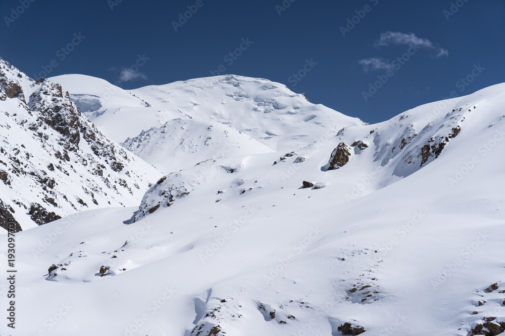 Snow mountain at Khunjerab pass, border between Pakistan and China