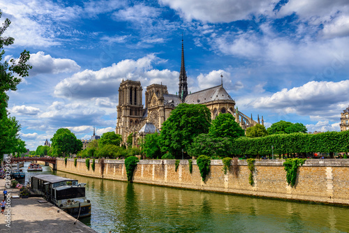 Katedra Notre Dame w Paryżu, Francja