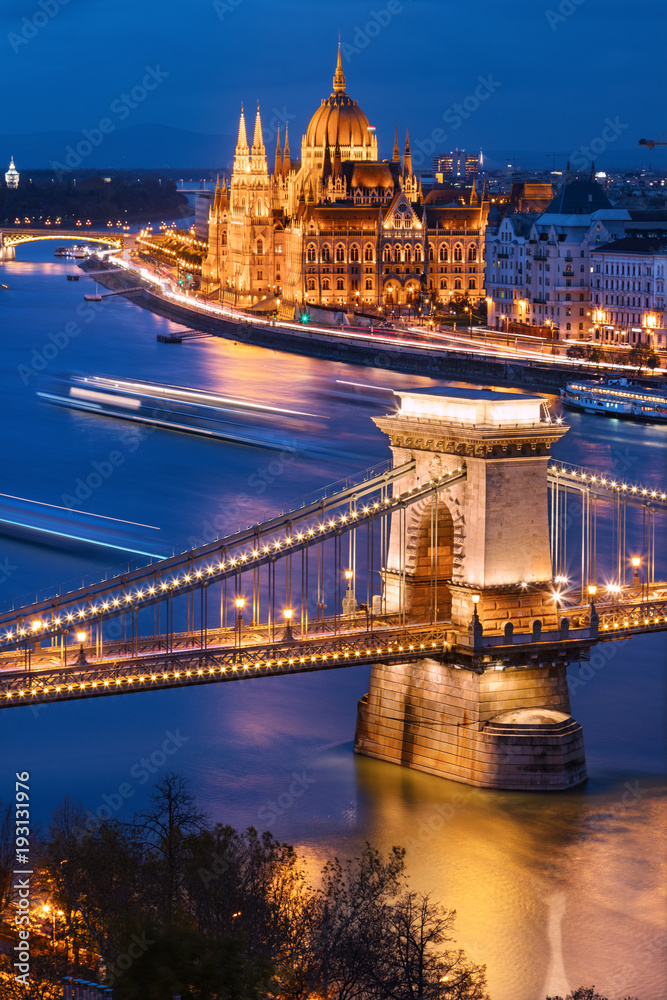 Budapest at dusk: Parliament and Chain Bridge