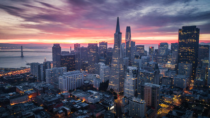 Fototapete San Francisco Skyline von San Francisco bei Sonnenaufgang  © heyengel