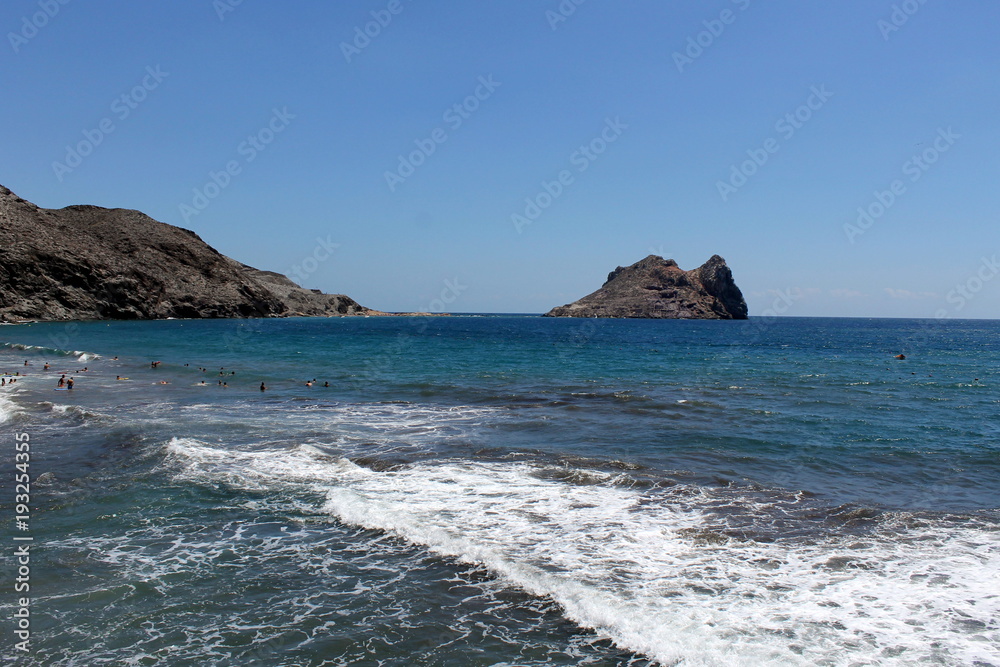 Pequeña isla junto  a la costa de Águilas, en Murcia, España.