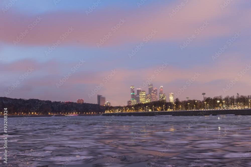 Moscow river. Winter twilight. Vorobyovy Gory Park