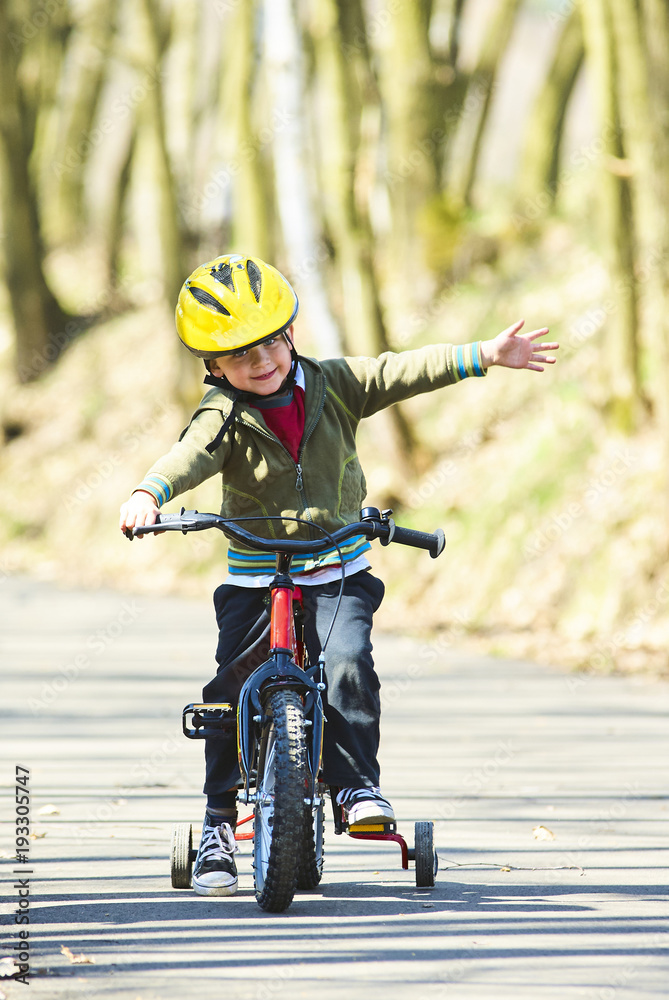 Small best sale boy bike