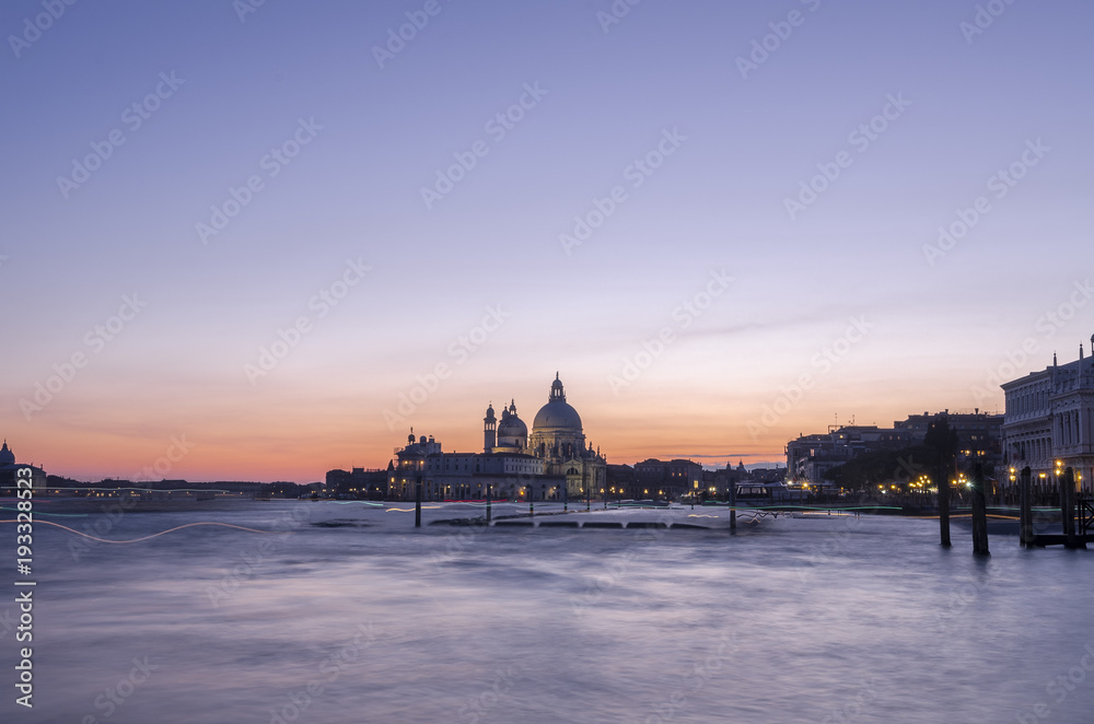 Fototapeta premium Venezia city in the evening sunset