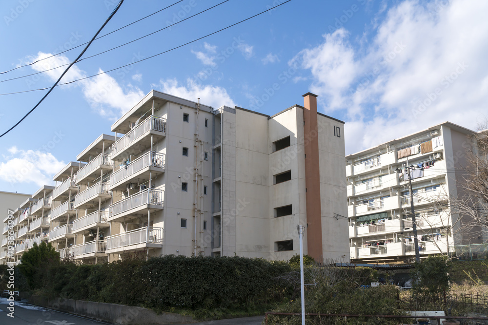 老朽化した 団地 イメージ 老朽化した 団地 イメージ