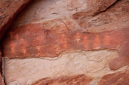 Petroglyphs left on canyon wall by the anizazi people of southern Utah Canyon country.