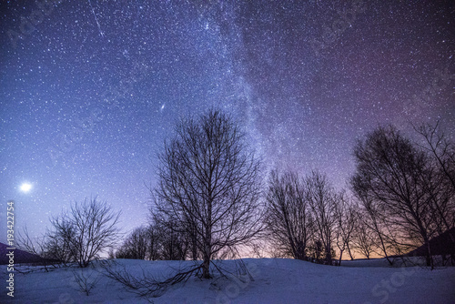 Fototapeta Naklejka Na Ścianę i Meble -  Night with stars in Bieszczady mountains 