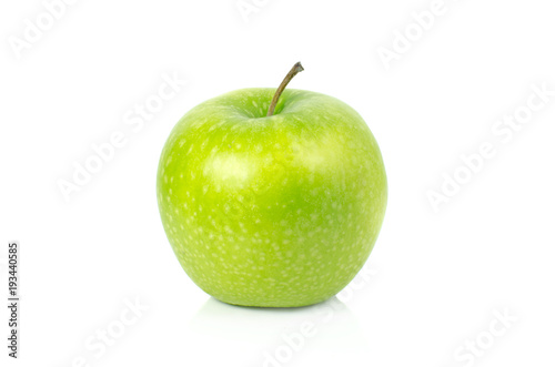 green apple isolate on white background