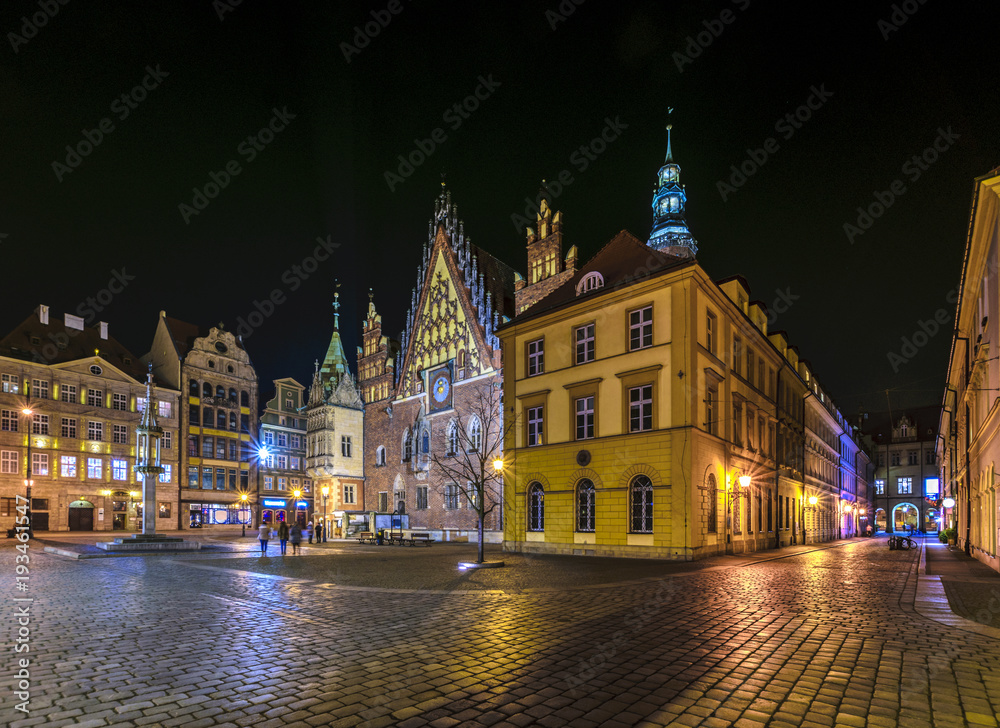 Night city. Wroclaw
