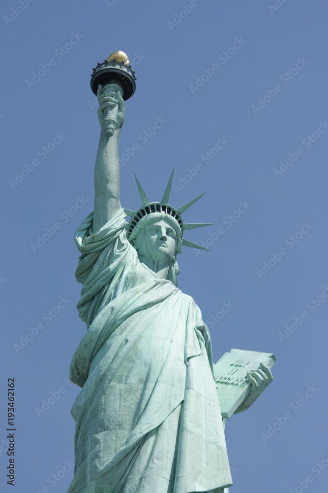 Fototapeta premium Statue of Liberty view of upper body