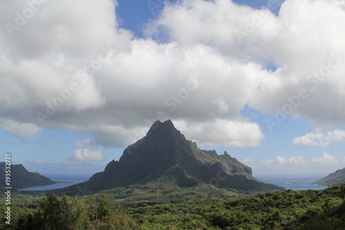 mountain view on Moorea in Tahiti