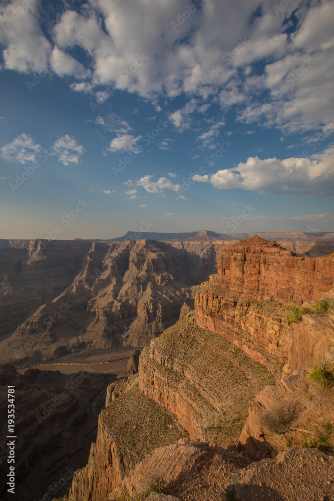 Grand Canyon,Grand Canyon Arizona,Arizona,Landscape,Canyon,American Nature,Stones,Mountains,Red Stones,Layers,Geologycal Leyers,Geology,Geography,Travel,Tourism,Beautiful Landscape,Sun,Sunset 