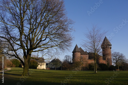 Wasserschloss Burg Linn in Krefeld © Roadfun